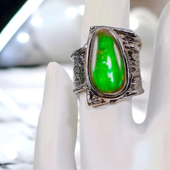 Ammolite Natural RARE 15 CT Canadian Solid Sterling Silver Ring - Picture 3 of 3